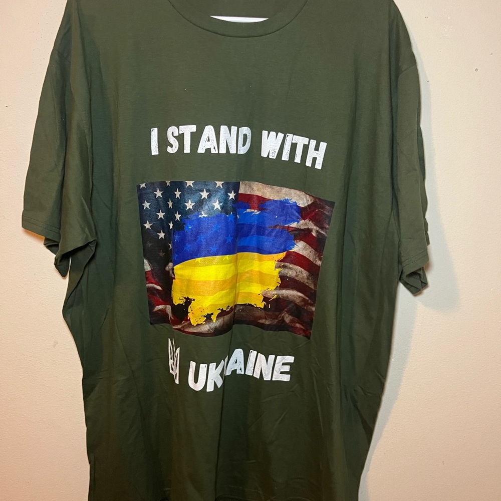 Vintage Green 'I Stand With Ukraine' T-Shirt